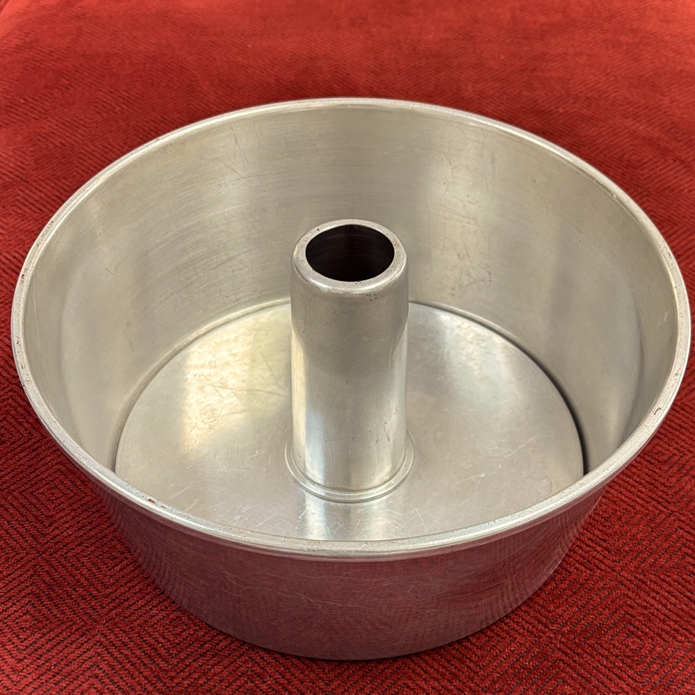 Vintage Wear Ever Angel Food Cake Pan